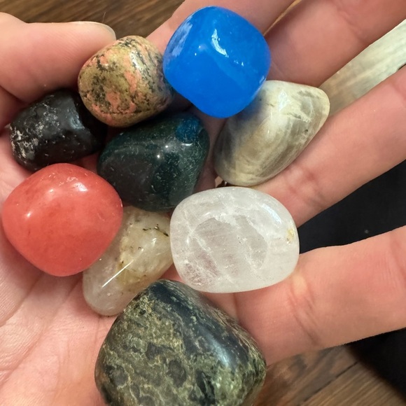 Assorted Polished Crystals - Picture 1 of 1